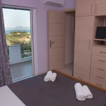 Elinas Maisonette Episkopos بيت للعطل *