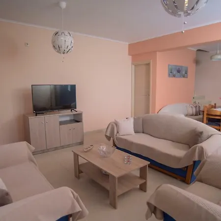 Elinas Maisonette Episkopos *