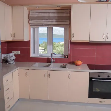 بيت للعطل Elinas Maisonette Episkopos Lefkáda